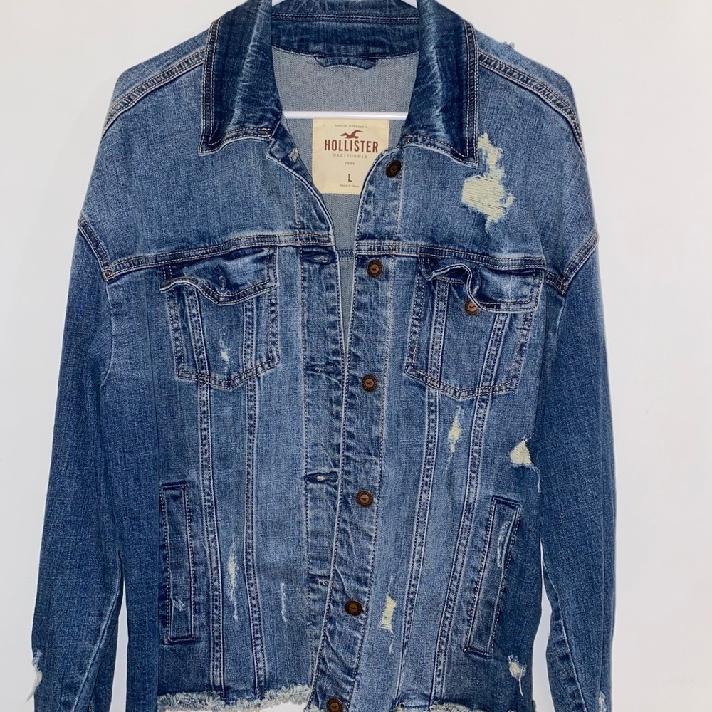 nwot Oversized Hollister Distressed Denim Jacket